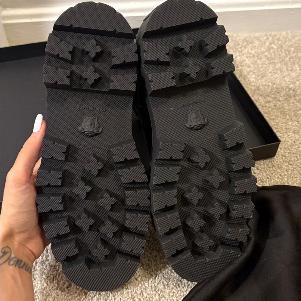 Versace Black Boots with Gold Detail - Picture 7 of 7